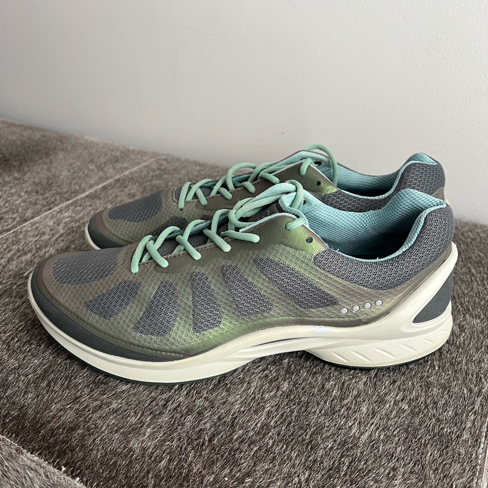 ECCO Women's Athletic Shoes in Gray and Green